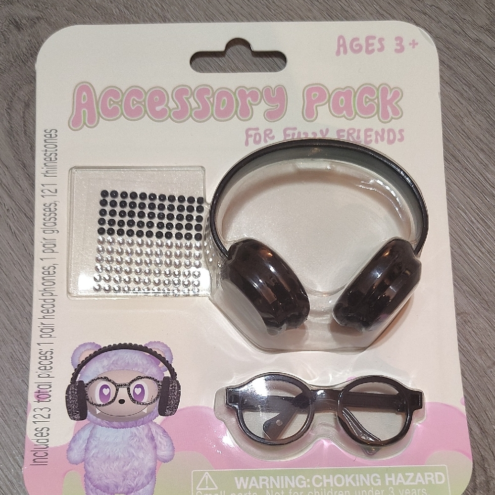 🚚🆕Accessory Pack with Headphones and Glasses - Black NIP